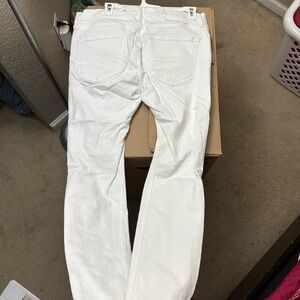 Men’s white pants